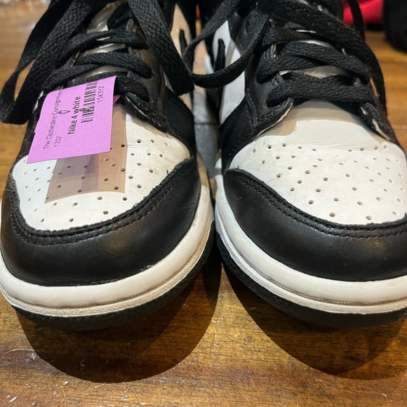 Nike Kids Black and White Sneakers - Picture 4 of 7